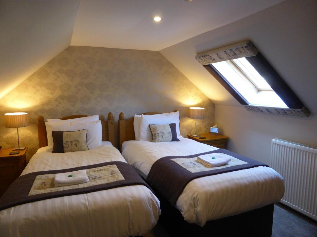 Glen Clova Hotel & Luxury Lodges Millton of Clova Eksteriør billede