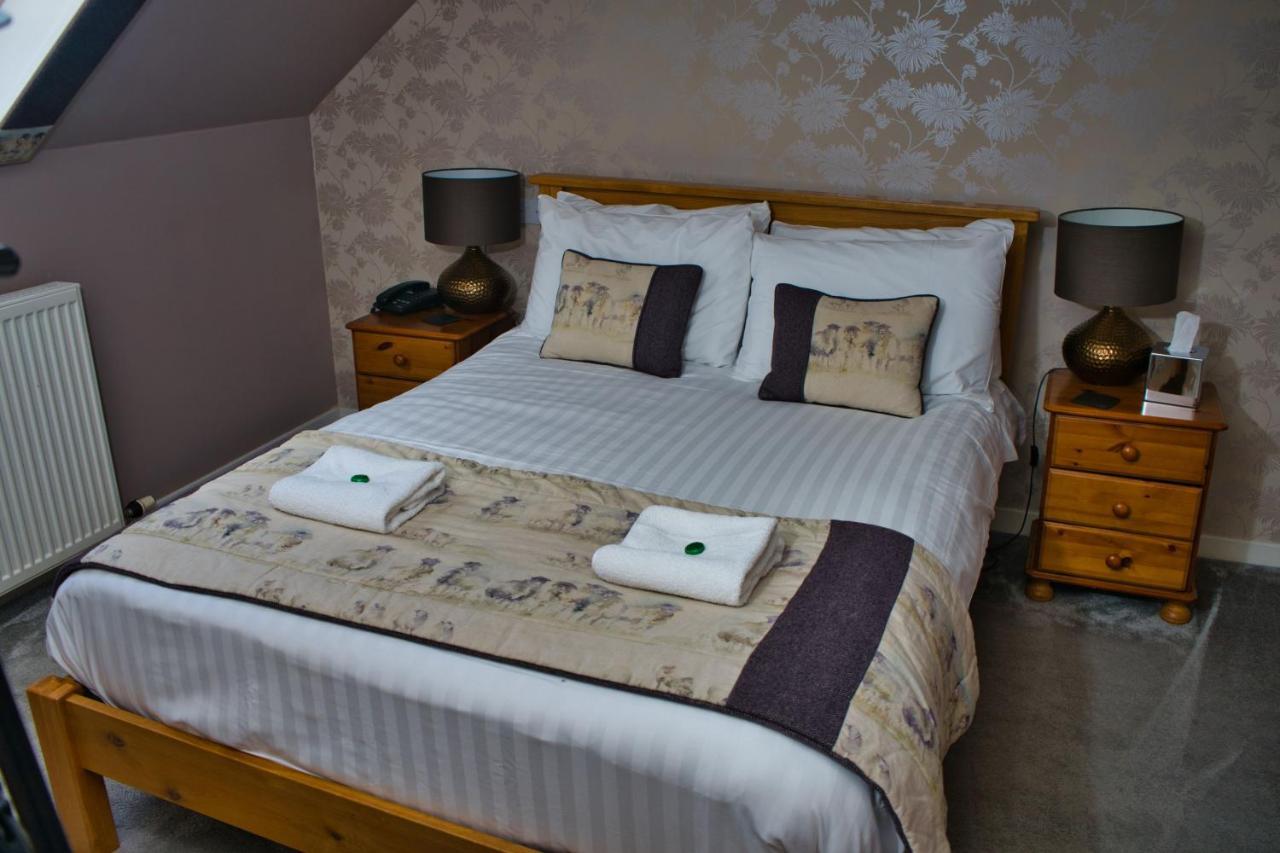 Glen Clova Hotel & Luxury Lodges Millton of Clova Eksteriør billede