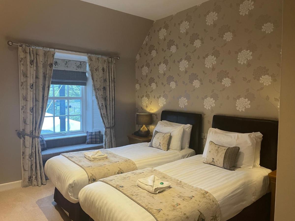Glen Clova Hotel & Luxury Lodges Millton of Clova Eksteriør billede