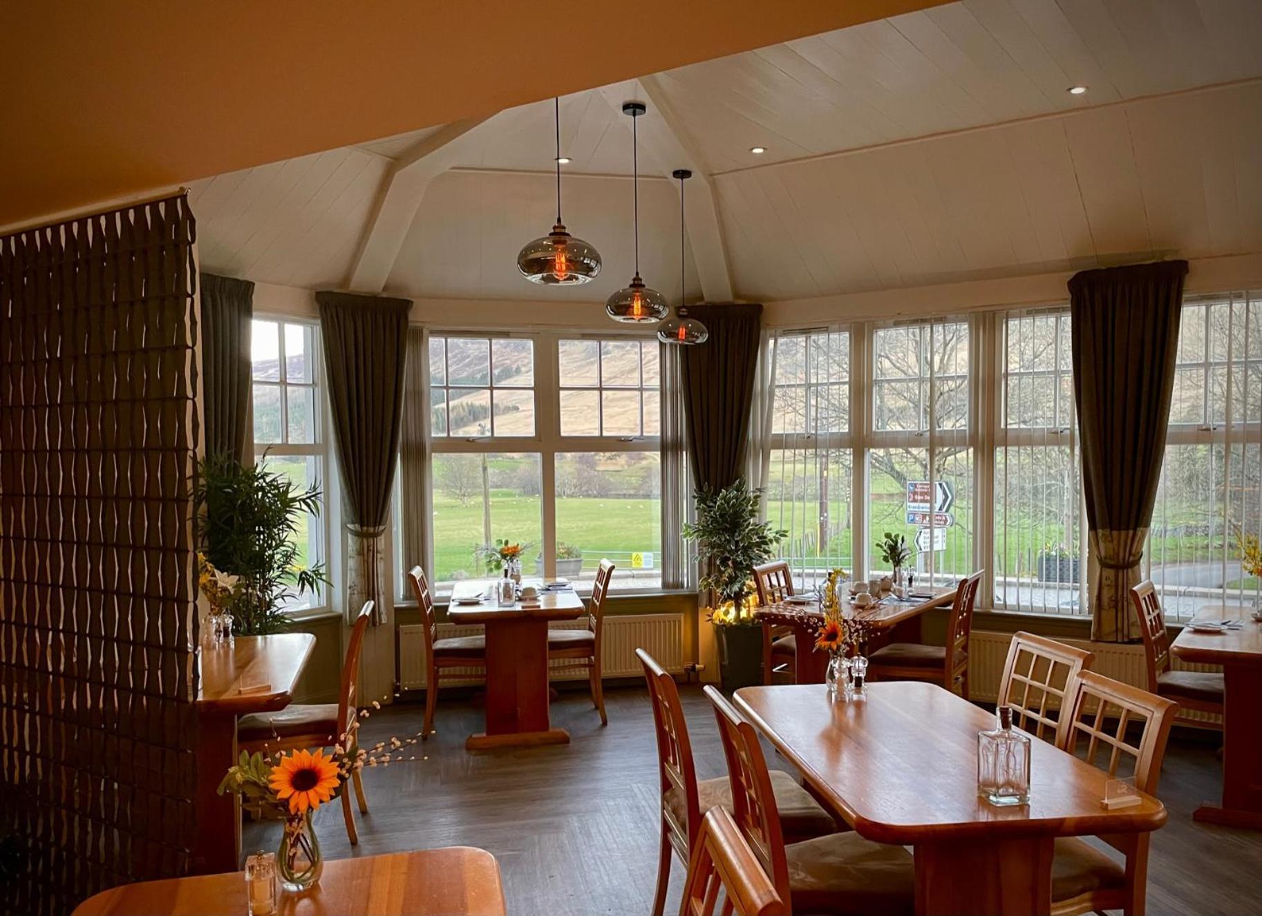 Glen Clova Hotel & Luxury Lodges Millton of Clova Eksteriør billede