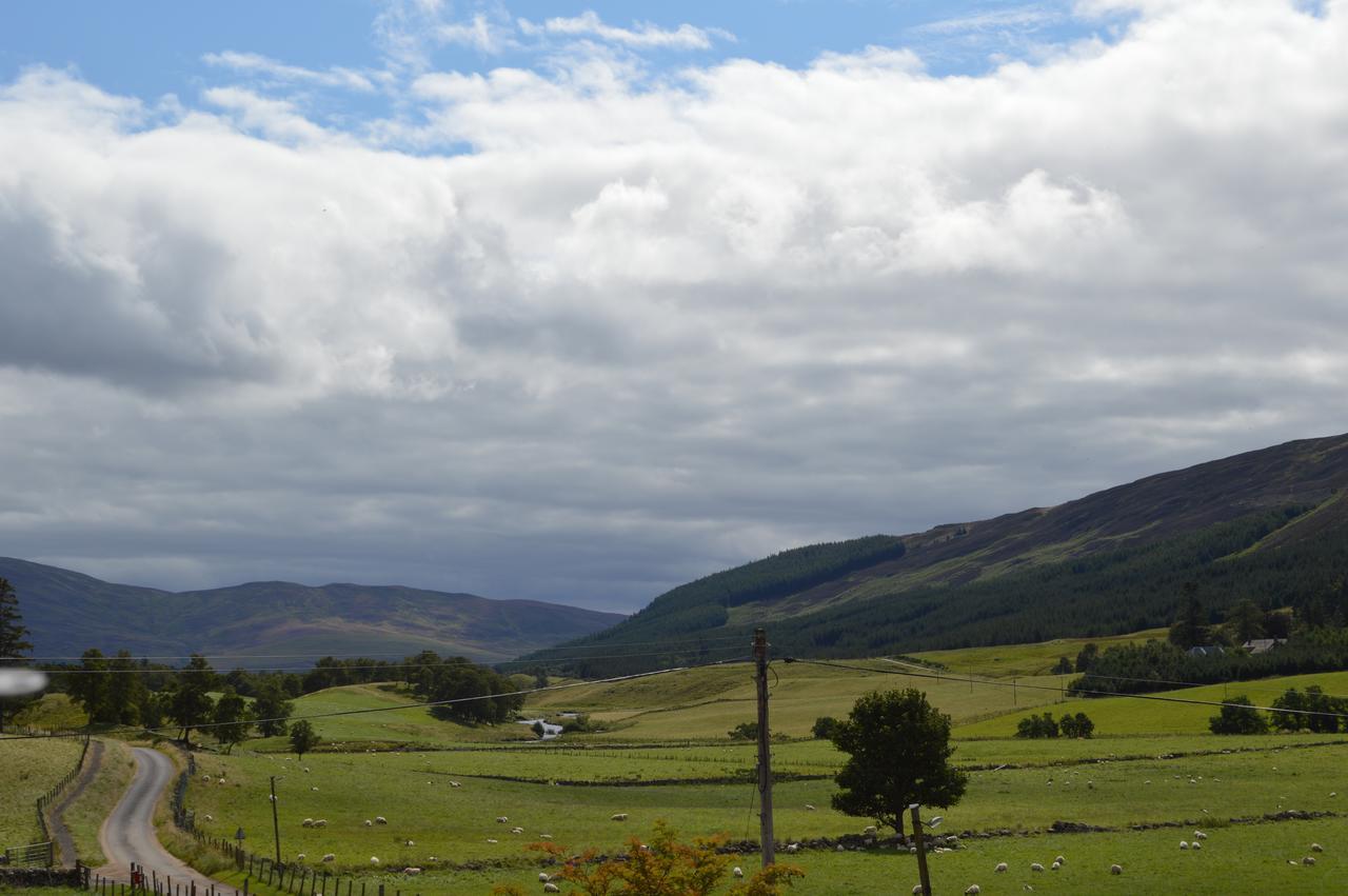 Glen Clova Hotel & Luxury Lodges Millton of Clova Eksteriør billede